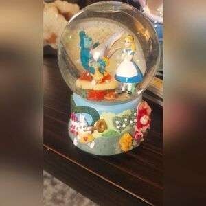 Disney's "Alice in Wonderland" Music Box snow globe